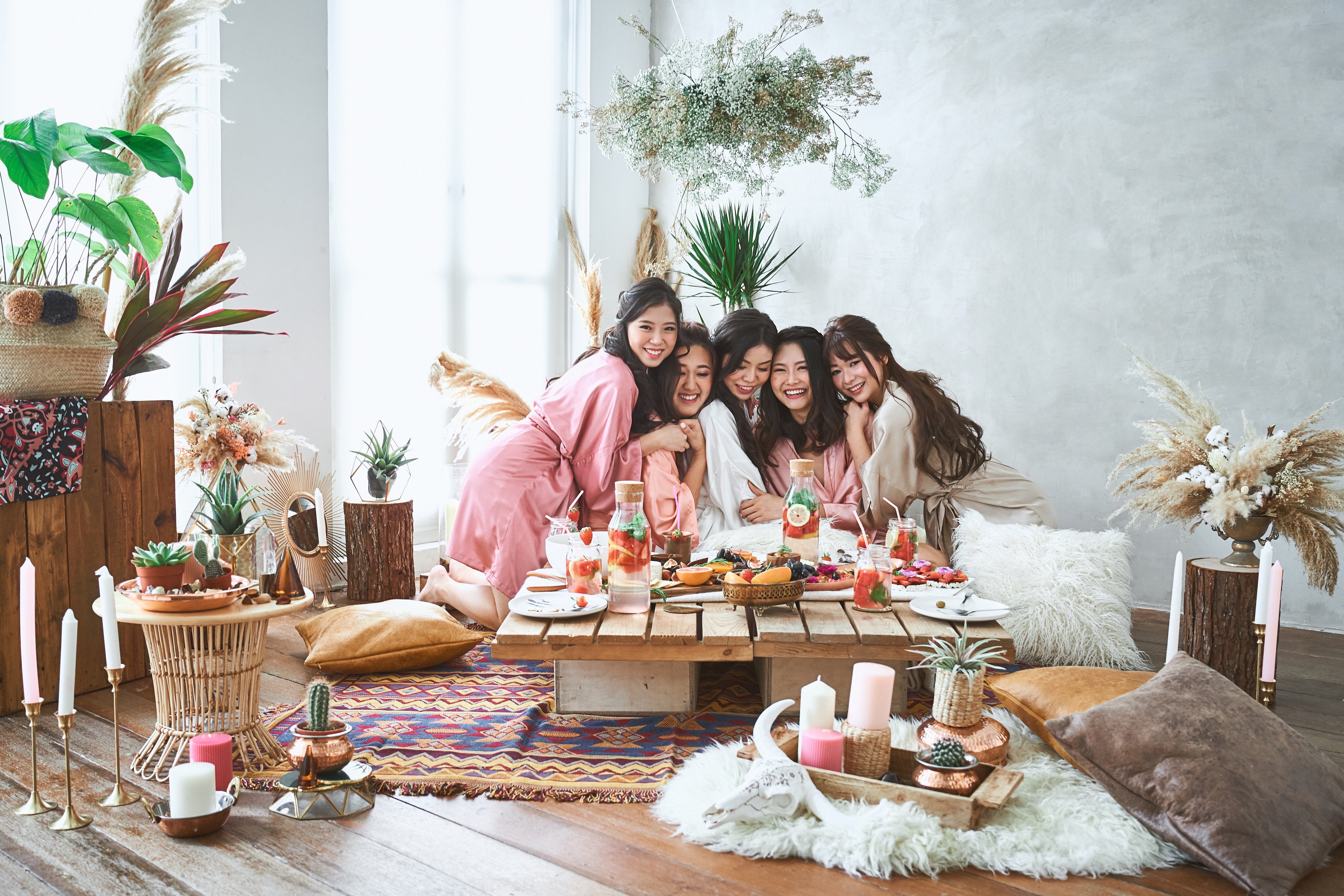 Bohemian bridal party X Savoirsam | Bells & Birds