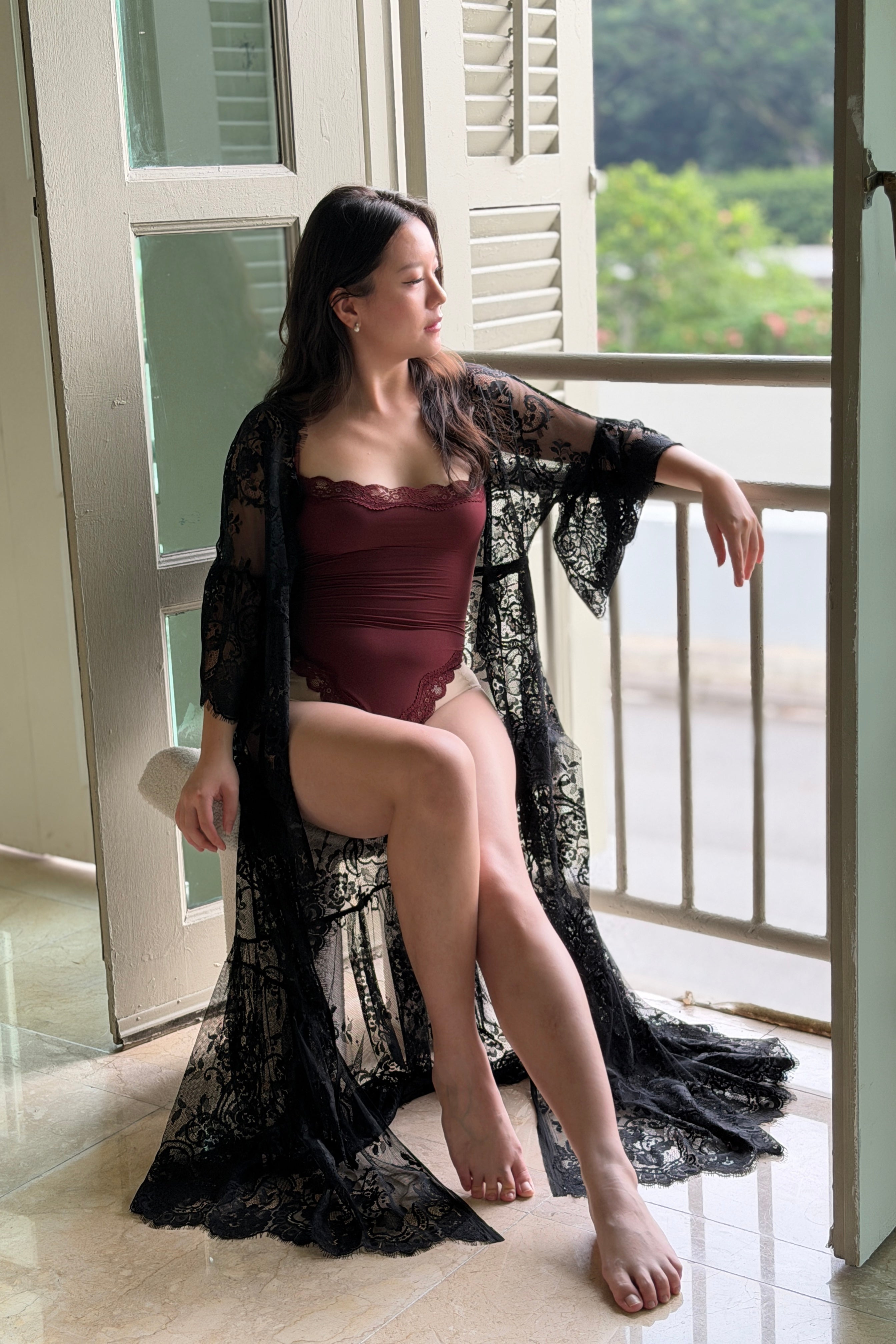 Charlotte Lace Gown (Black)