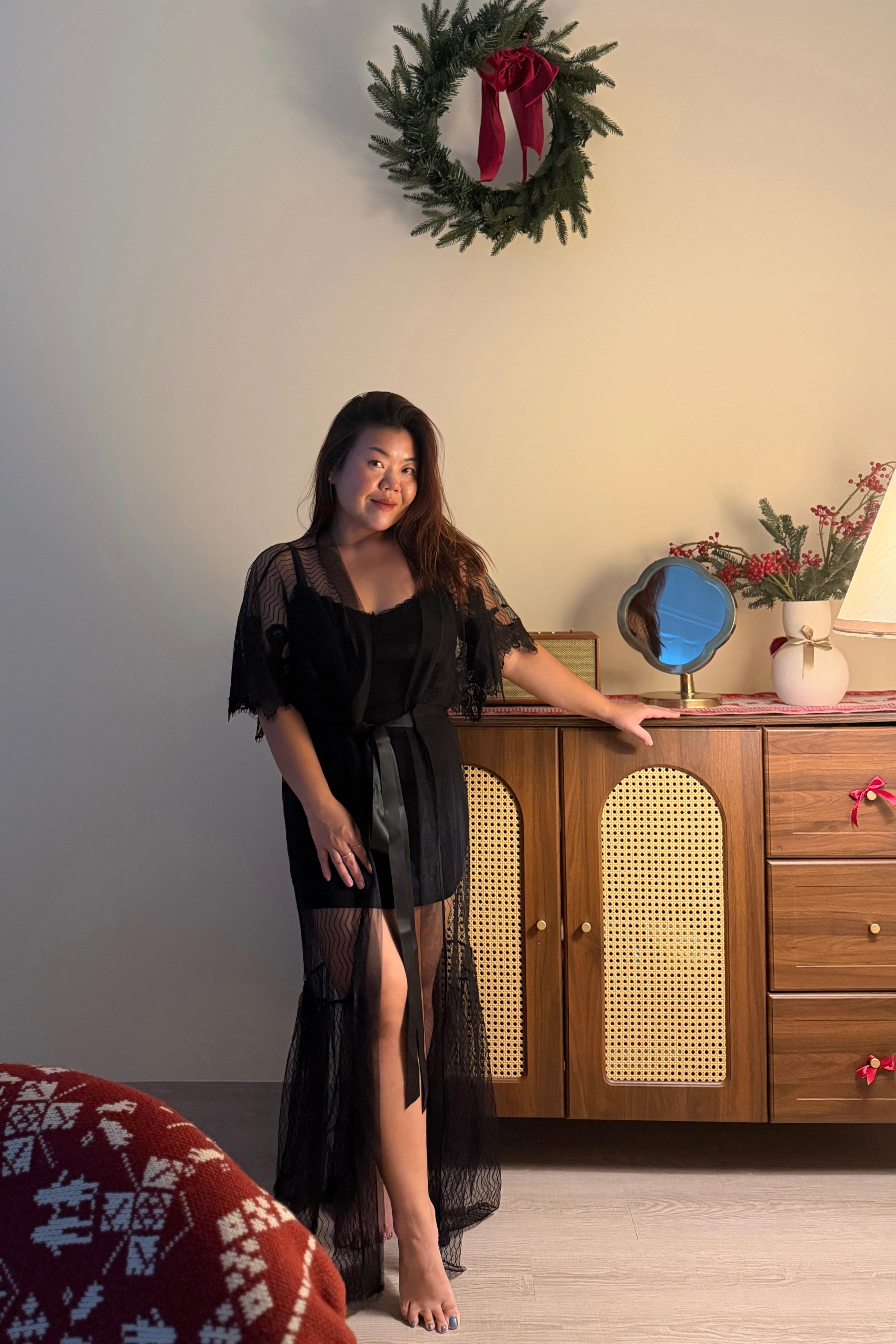 Très Belle Lace Gown