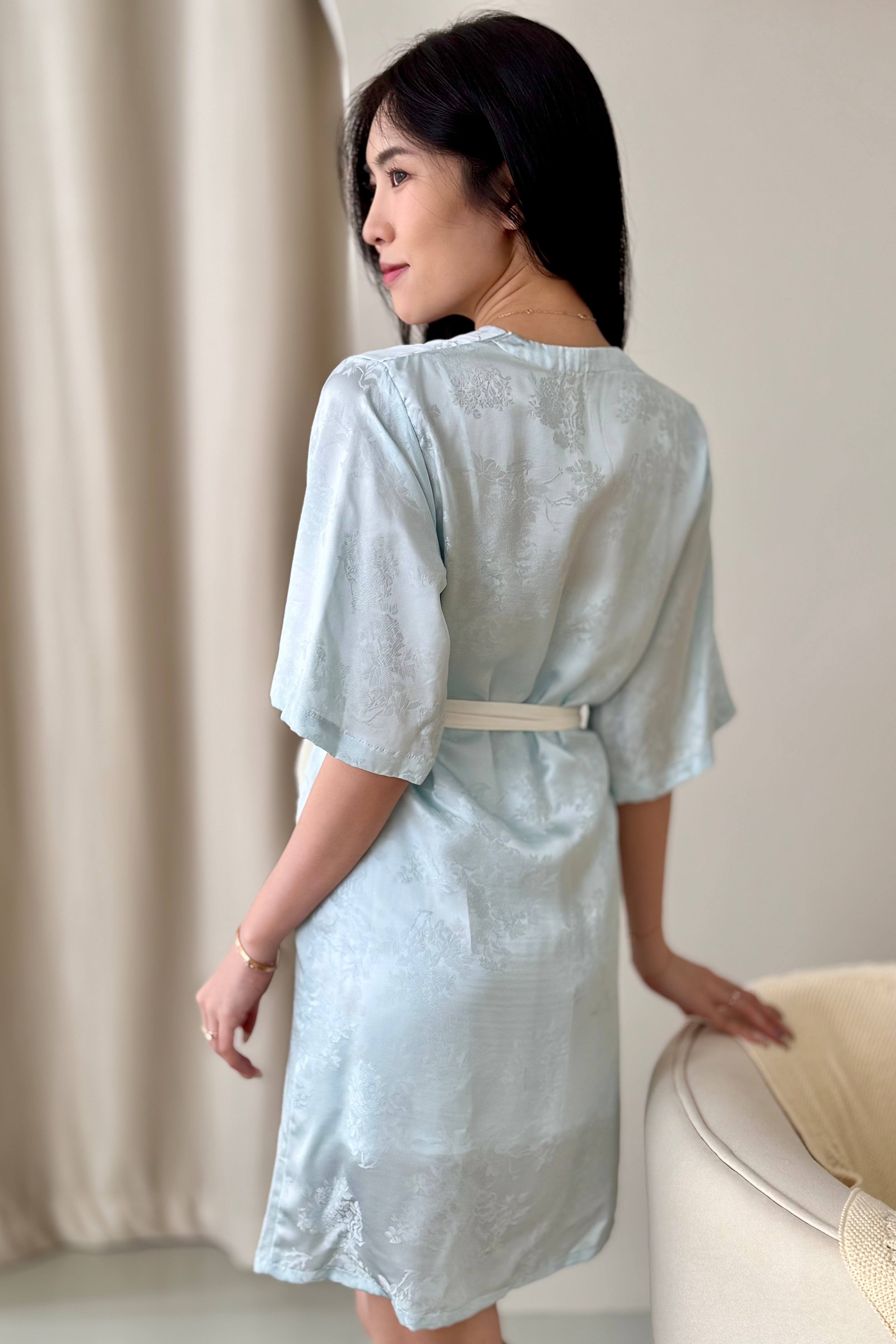 Très Belle Silk Robe (Blue)