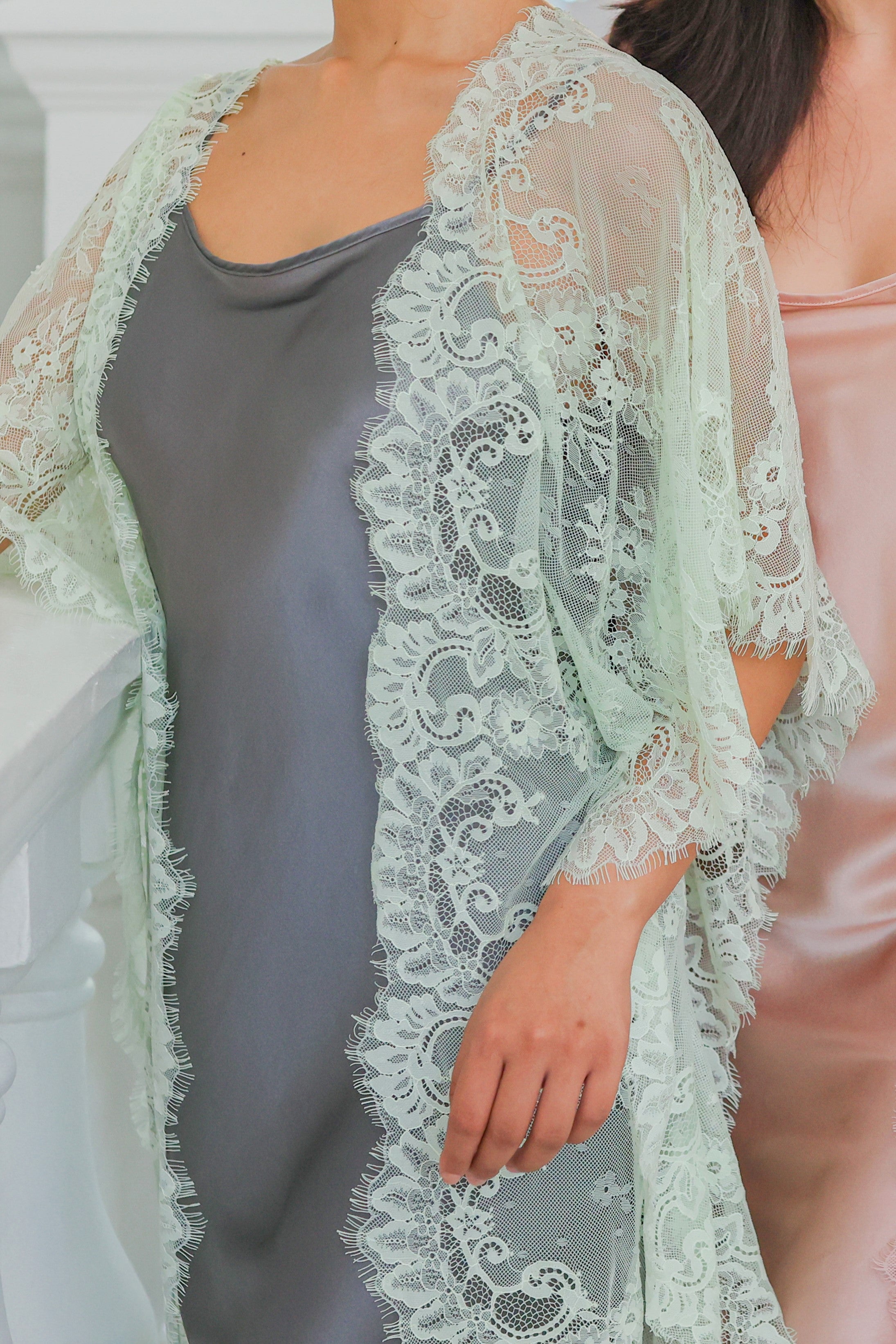 Godiva Lace Kaftan (Mint)