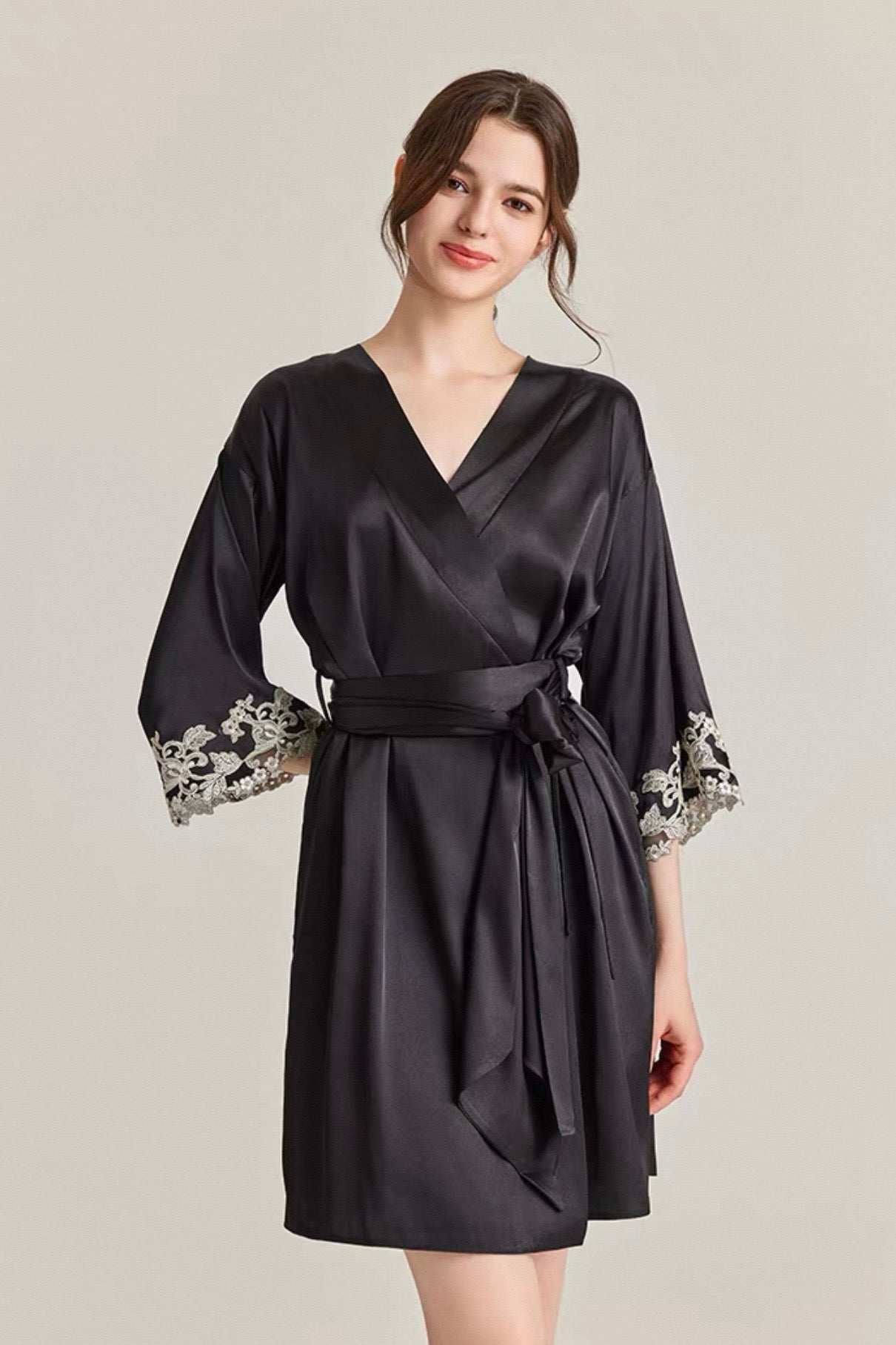 Florentine Mulberry Silk Robe (Black) - Bells & Birds