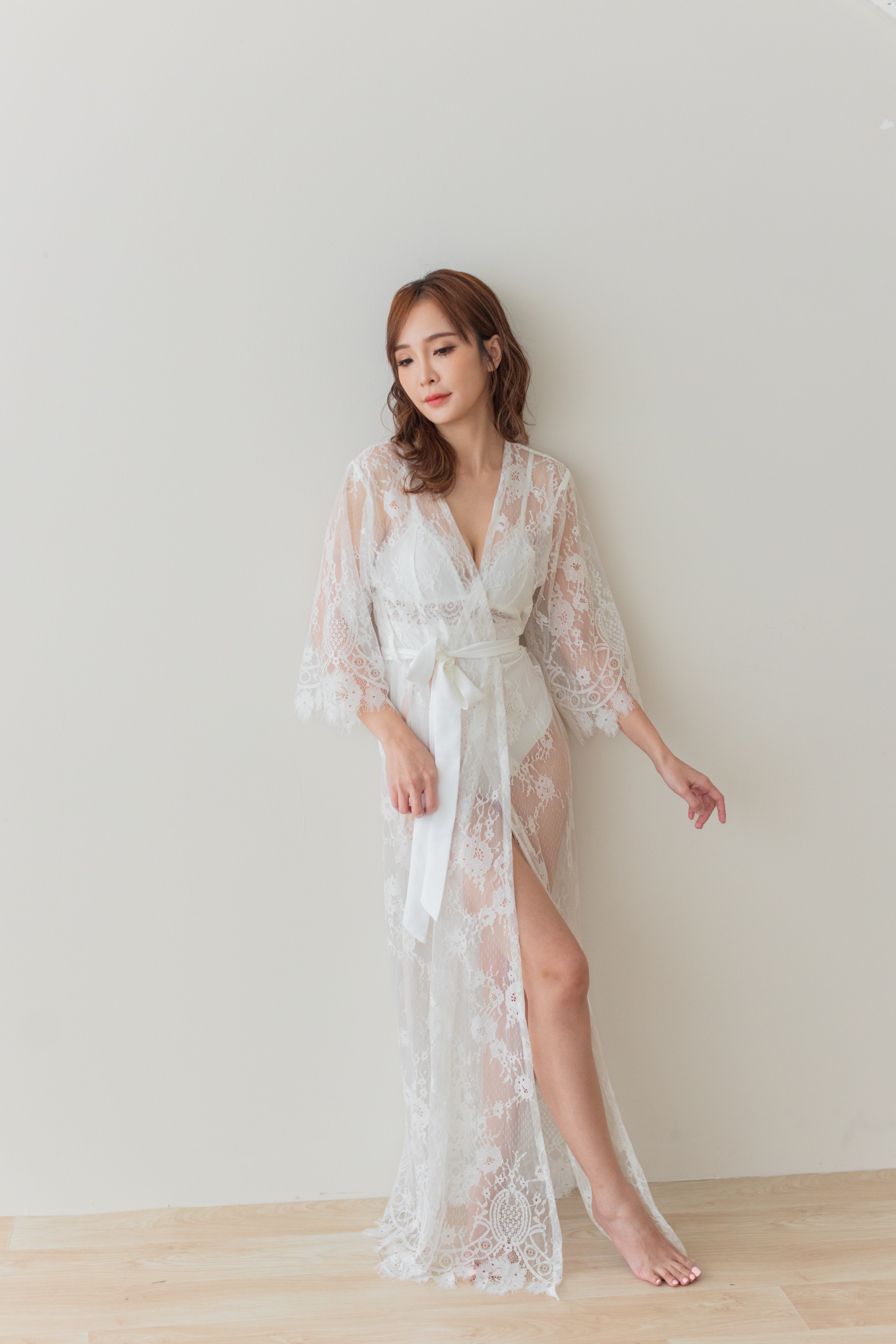 Darling Lace Maxi Robe