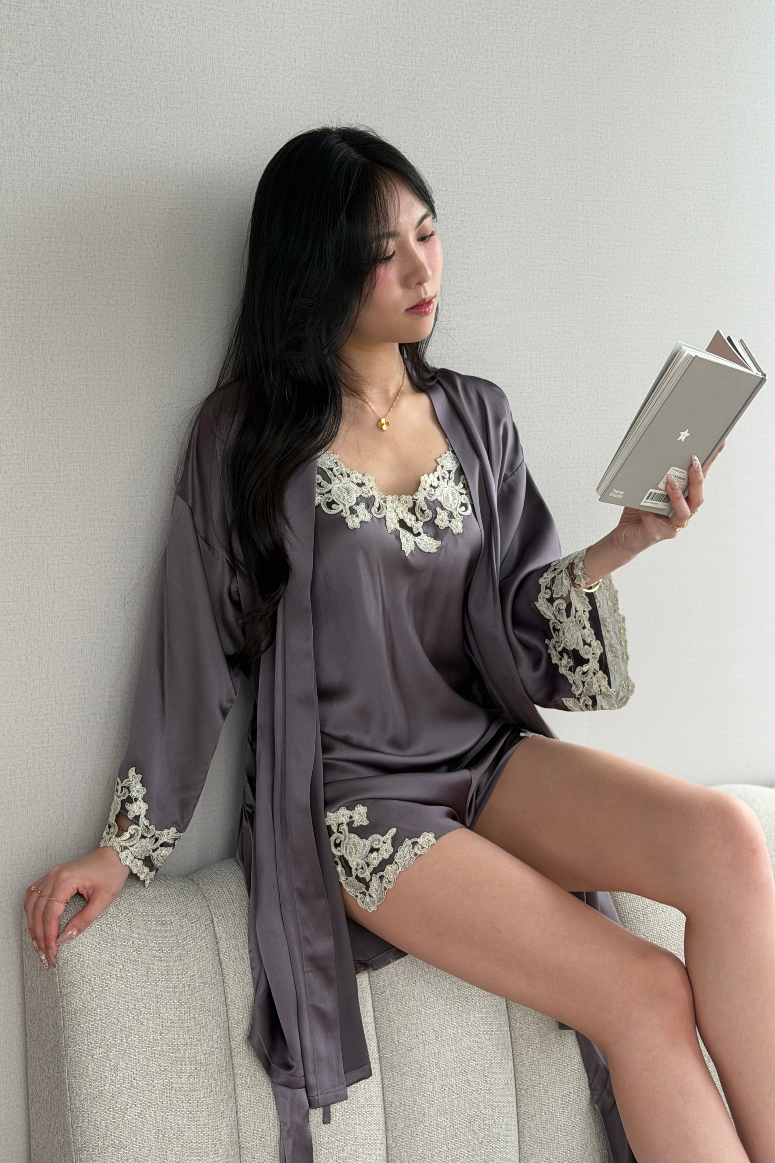 Florentine Mulberry Silk Robe (Grey) - Bells & Birds