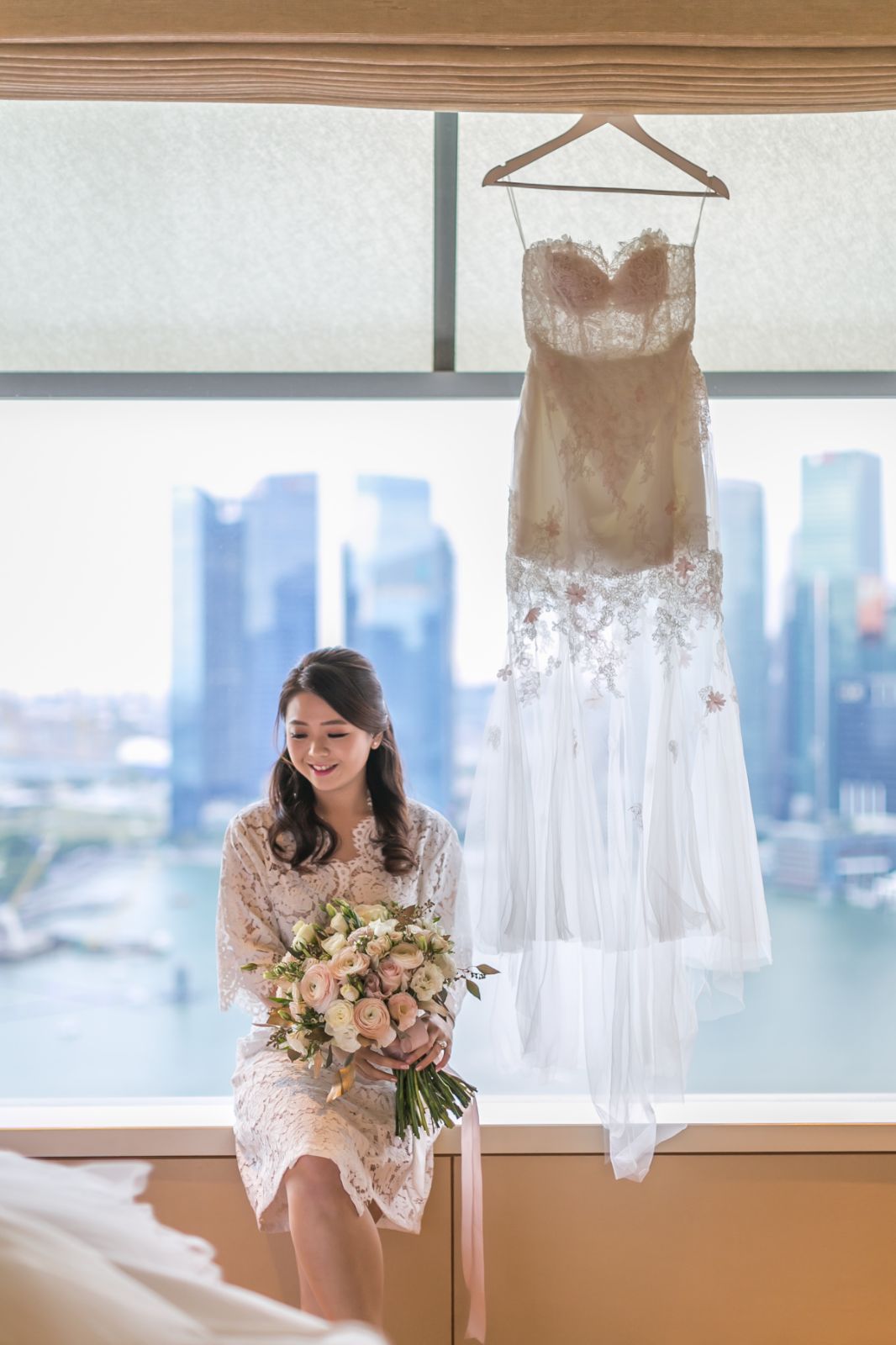 Fée en Blanc Lace Robe - Bells & Birds
