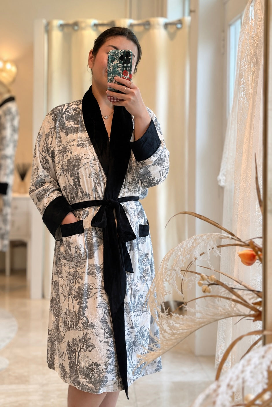 Jardin Plush Robe - Bells & Birds