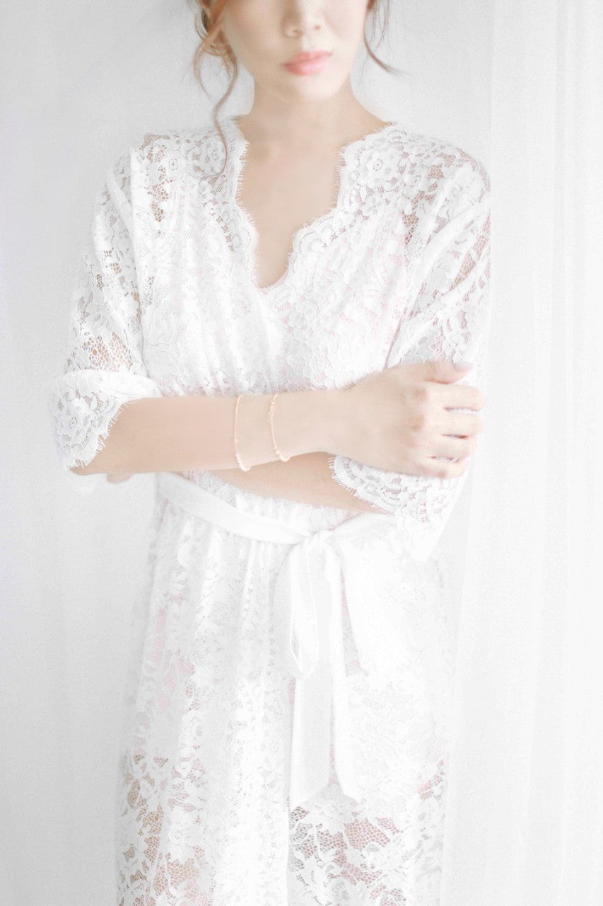 Fée en Blanc Lace Maxi Robe - Bells & Birds