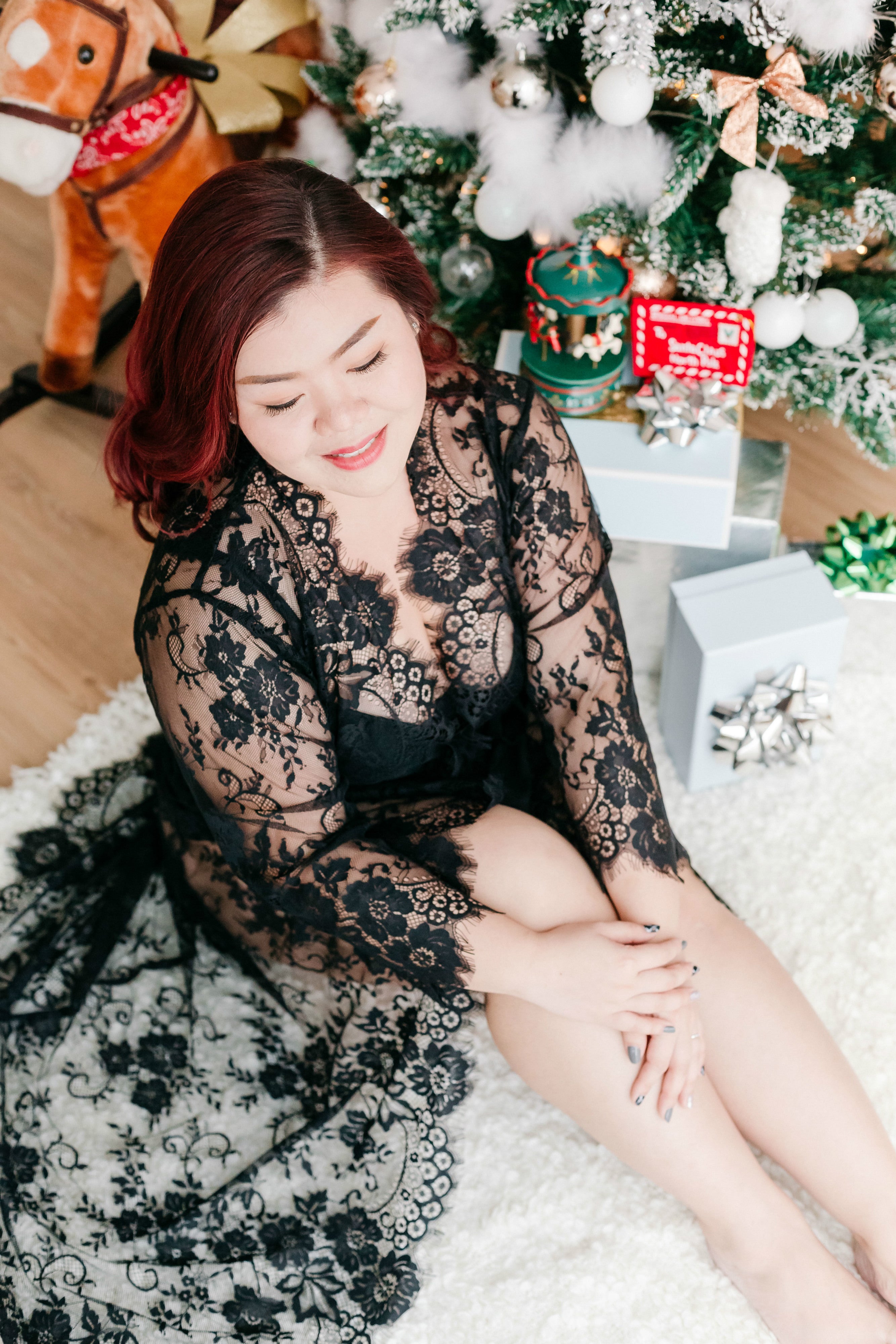 Femme en Noir Lace Maxi Robe - Bells & Birds