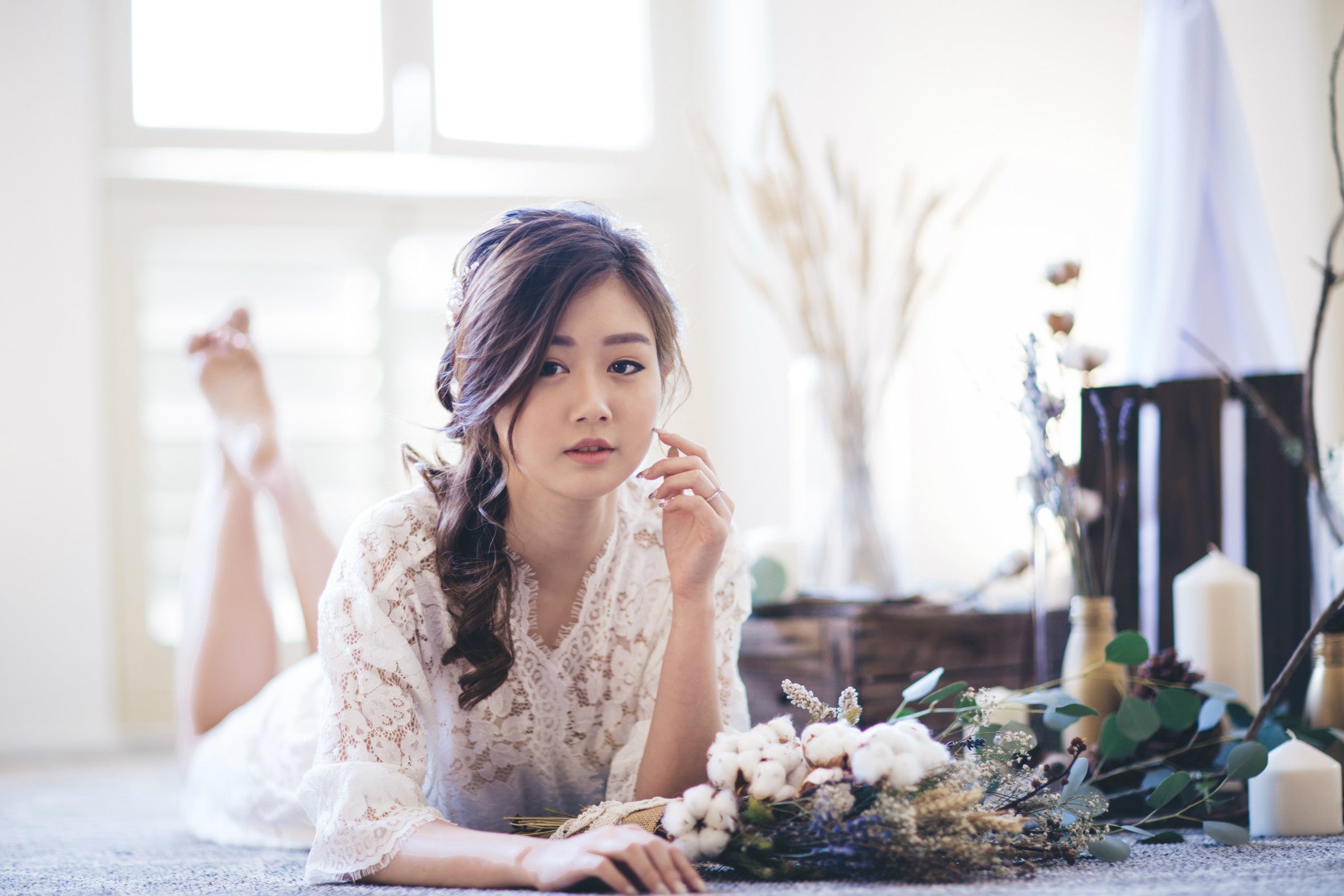 Fée en Blanc Lace Robe - Bells & Birds
