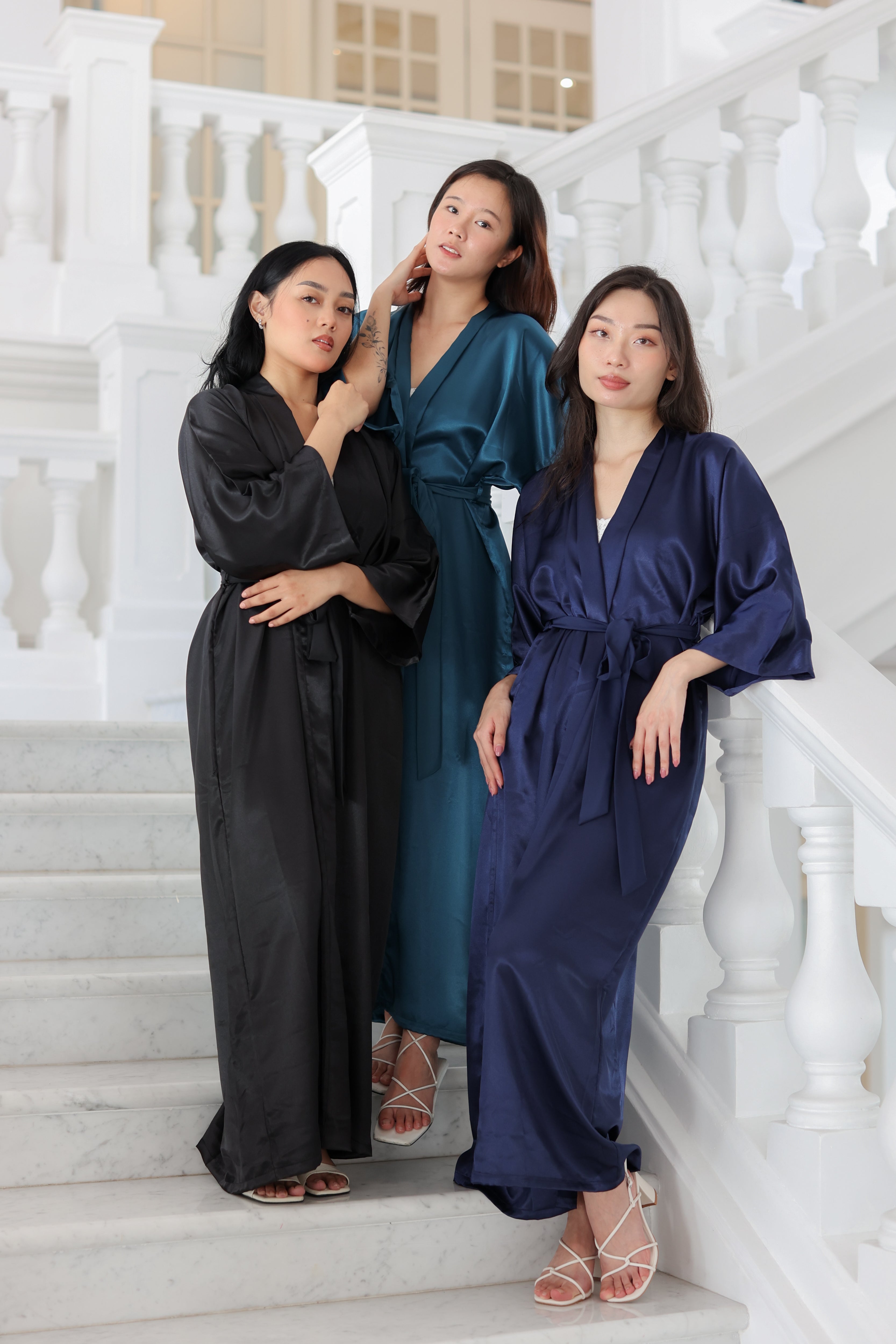 Maxi Silk Robe (Black)