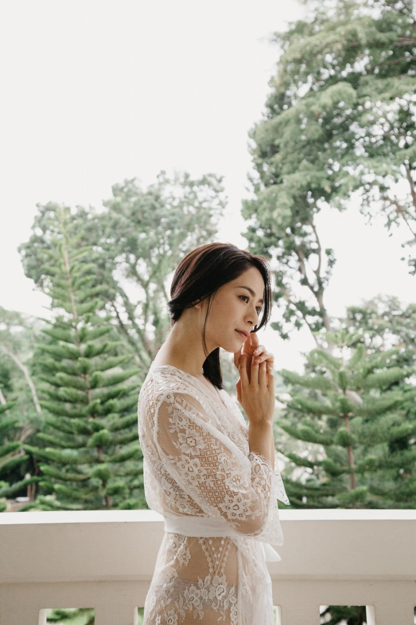Enchanté Lace Maxi Robe