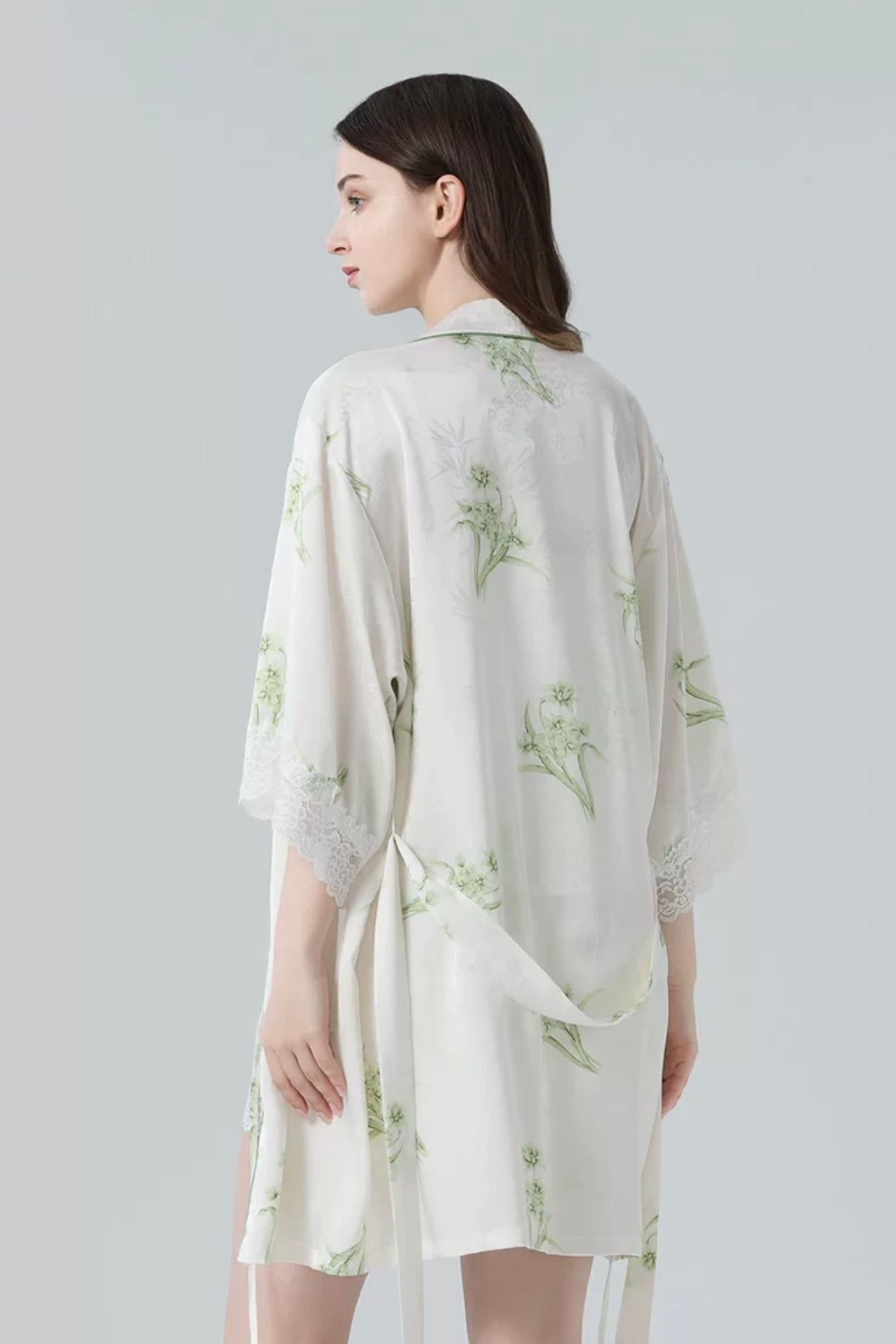 Lily Floral Robe