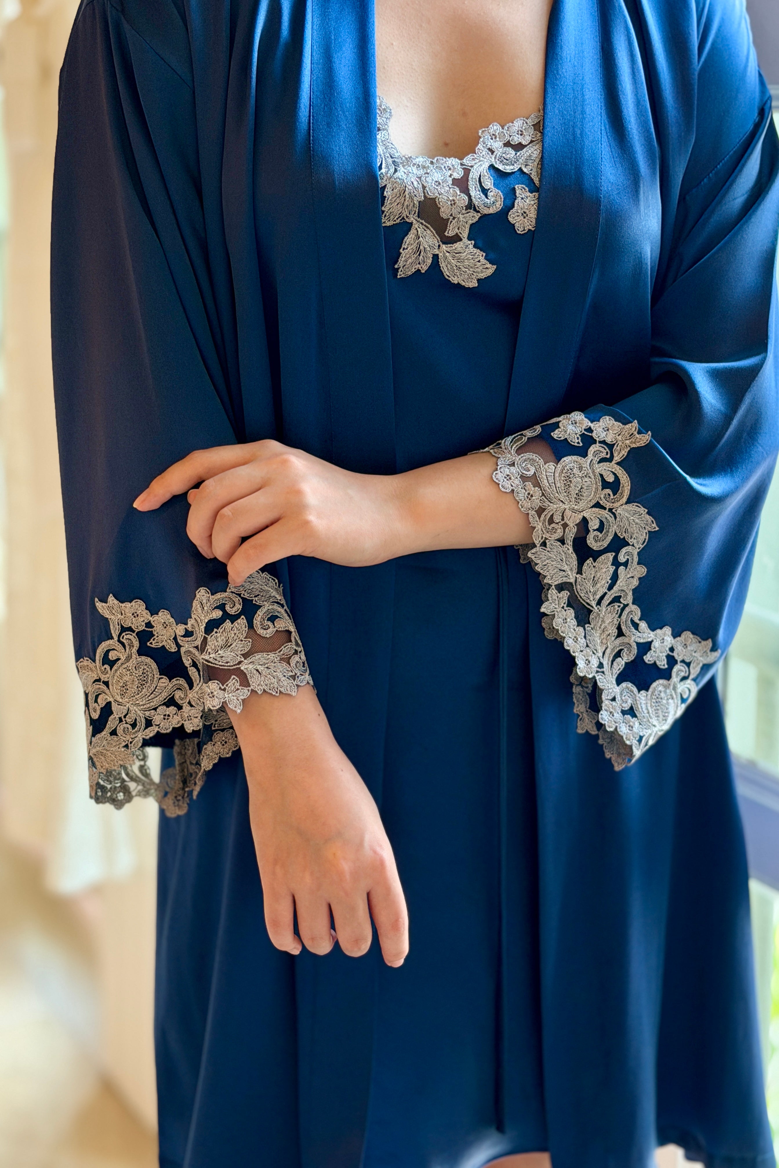 Florentine Mulberry Silk Robe (Navy) - Bells & Birds