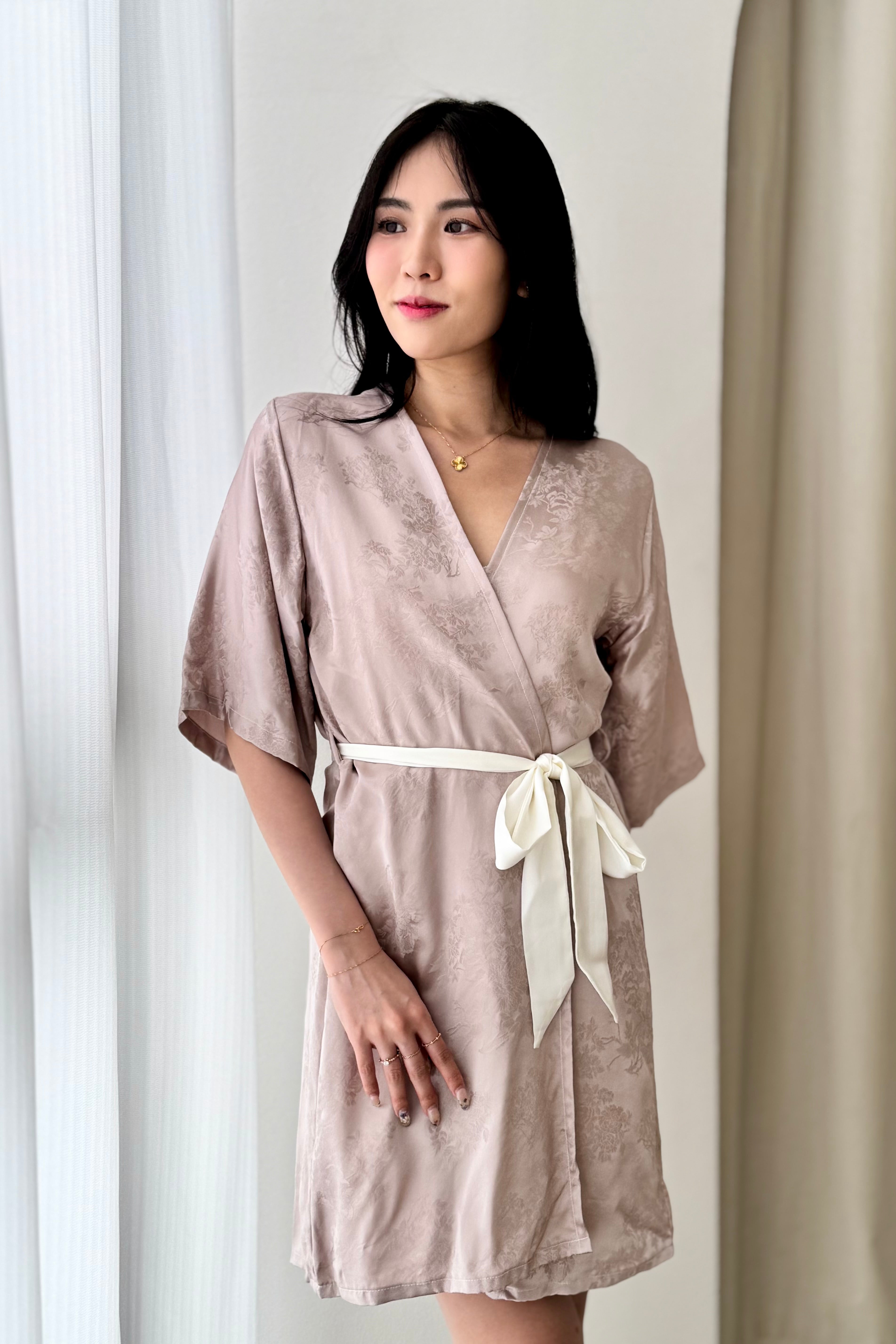 Très Belle Silk Robe (Pink)