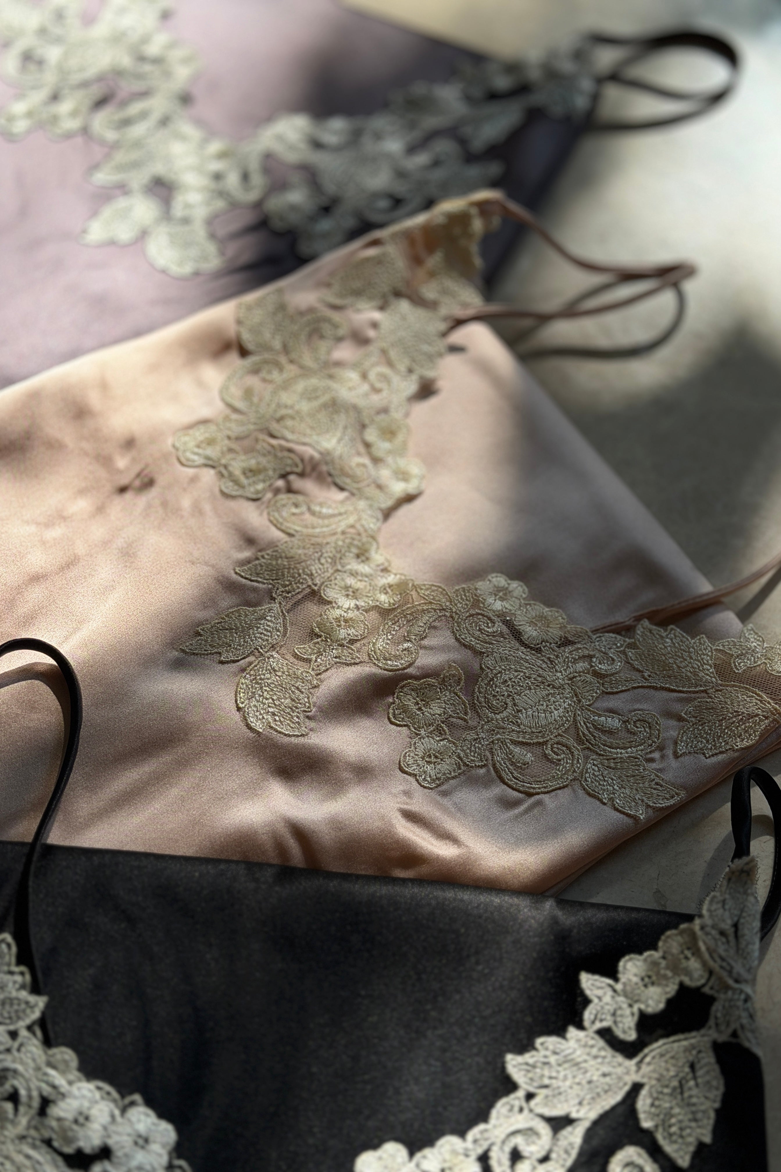 Florentine Mulberry Silk Slip (Pink) - Bells & Birds