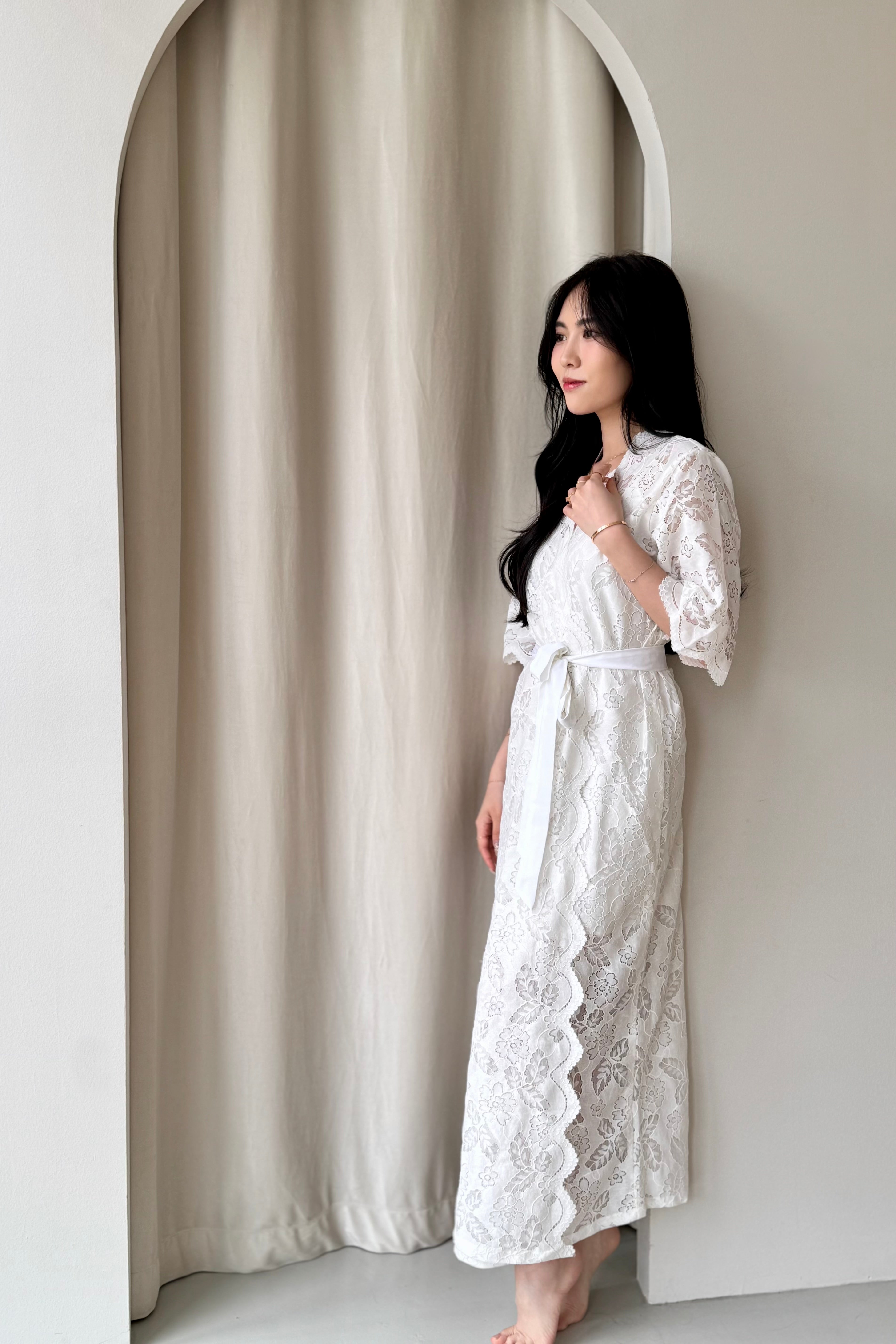 Juliette Lace Robe (White)
