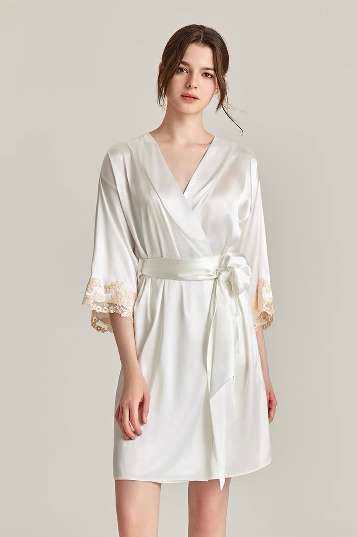 Florentine Mulberry Silk Robe (White)